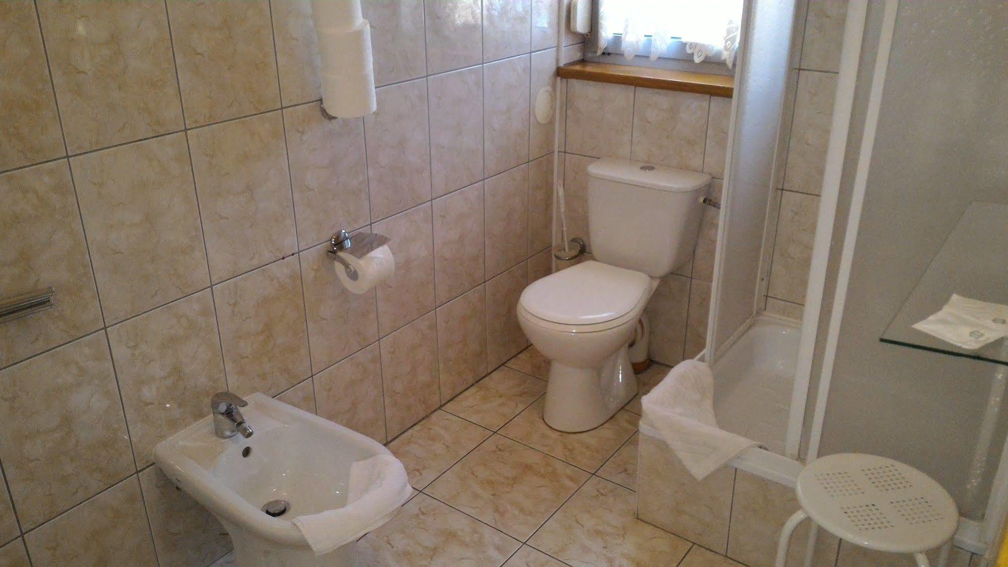 Villa Centrum With Access Kitchen (Adults Only) Zielona Gora  Ngoại thất bức ảnh
