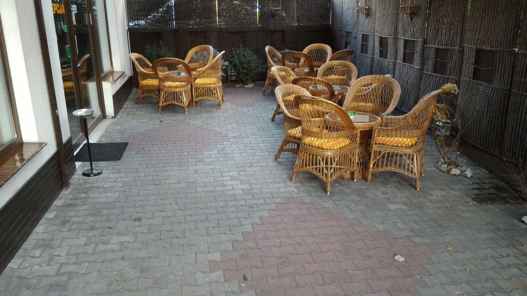 Villa Centrum With Access Kitchen (Adults Only) Zielona Gora  Ngoại thất bức ảnh
